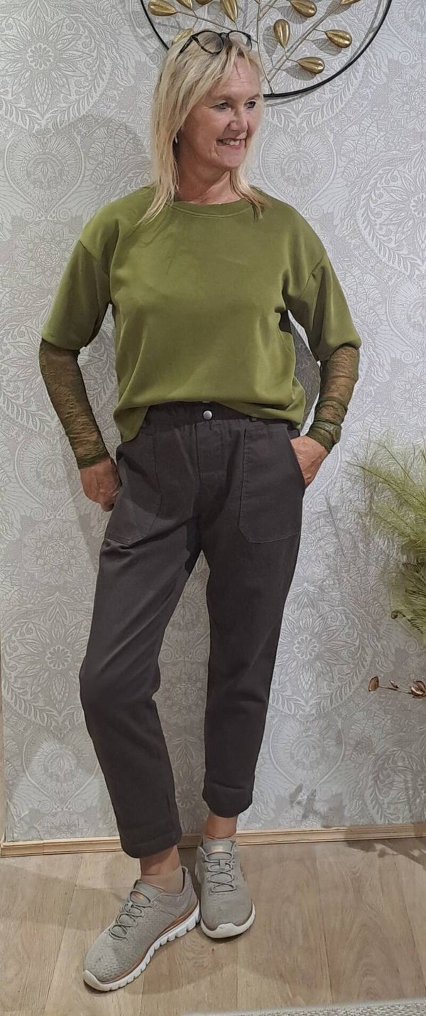 Tshirt/blousje met kant olive