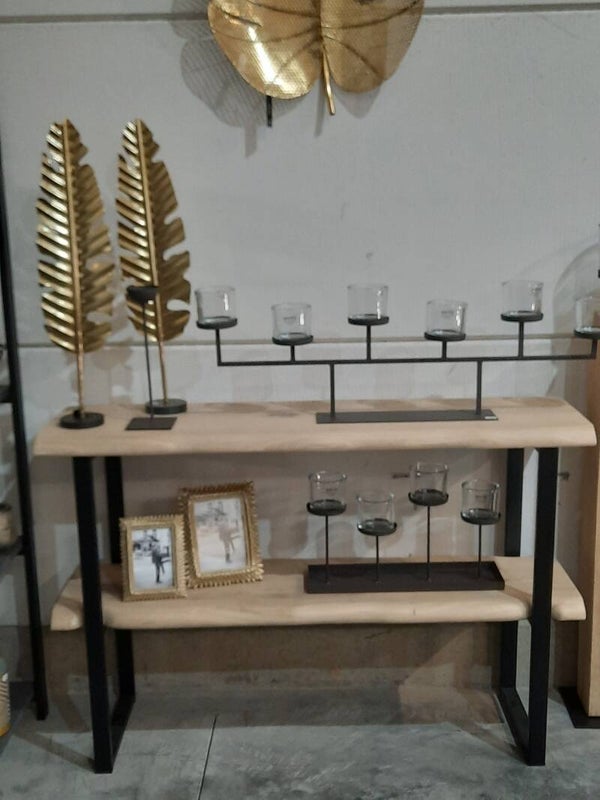 sidetable met boomse kanten