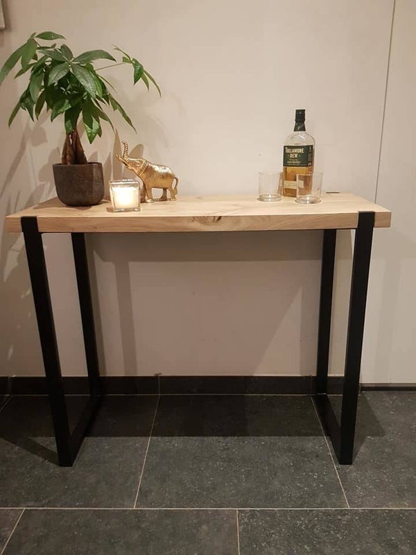 sidetable in massieve eik (staal verwerkt in blad)