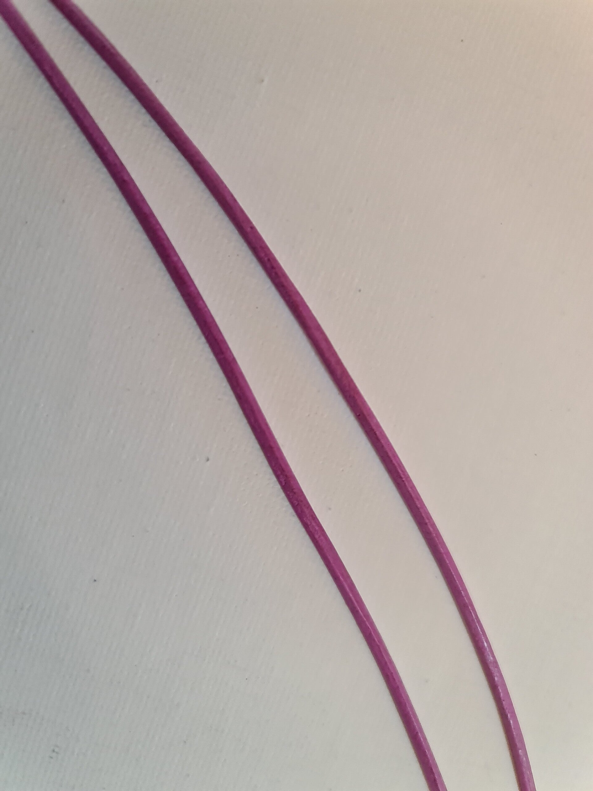 Leren veter rond 120cm fuchsia