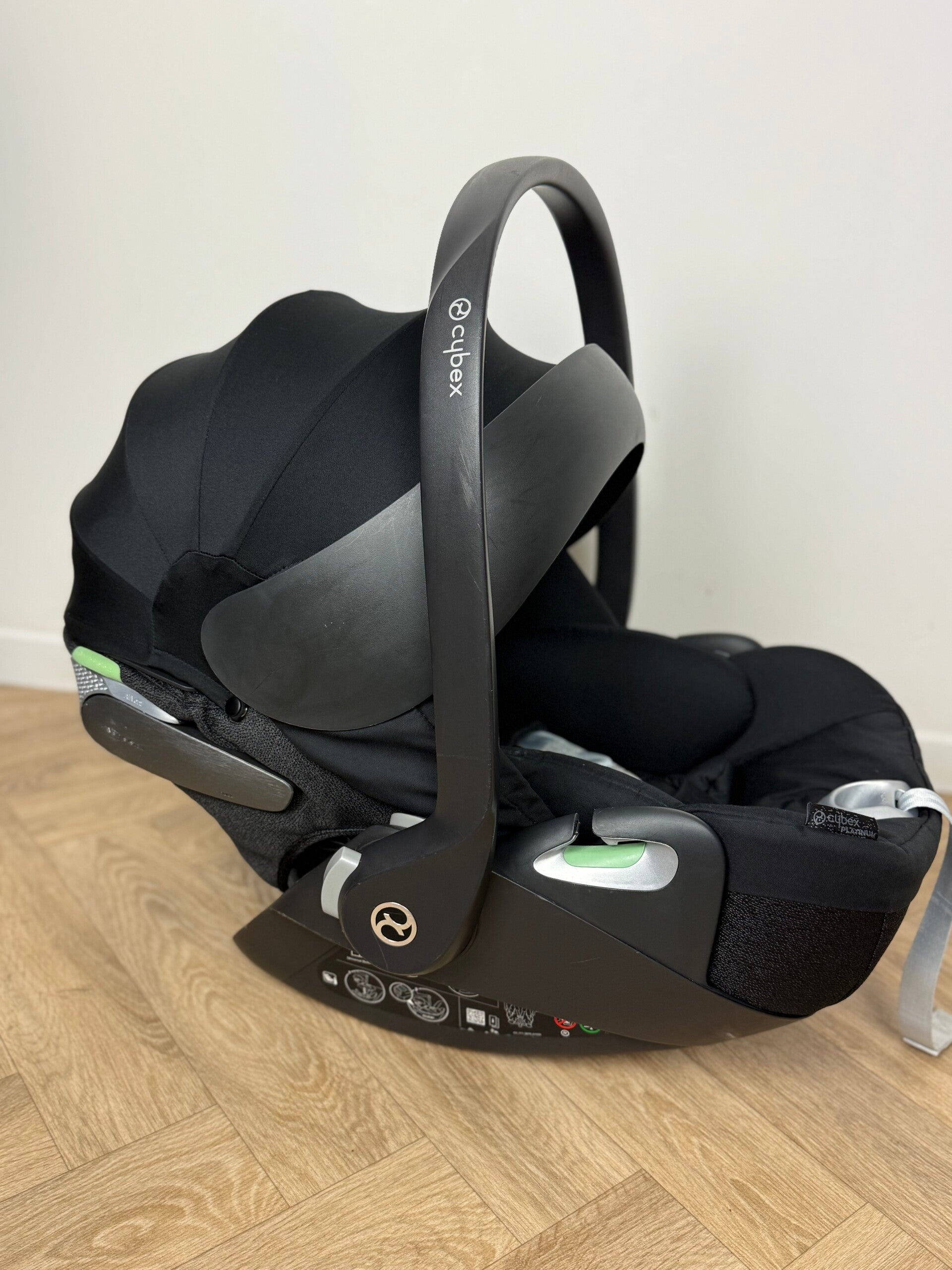 Cybex T I-size Lay Flat / Reclining Car Seat