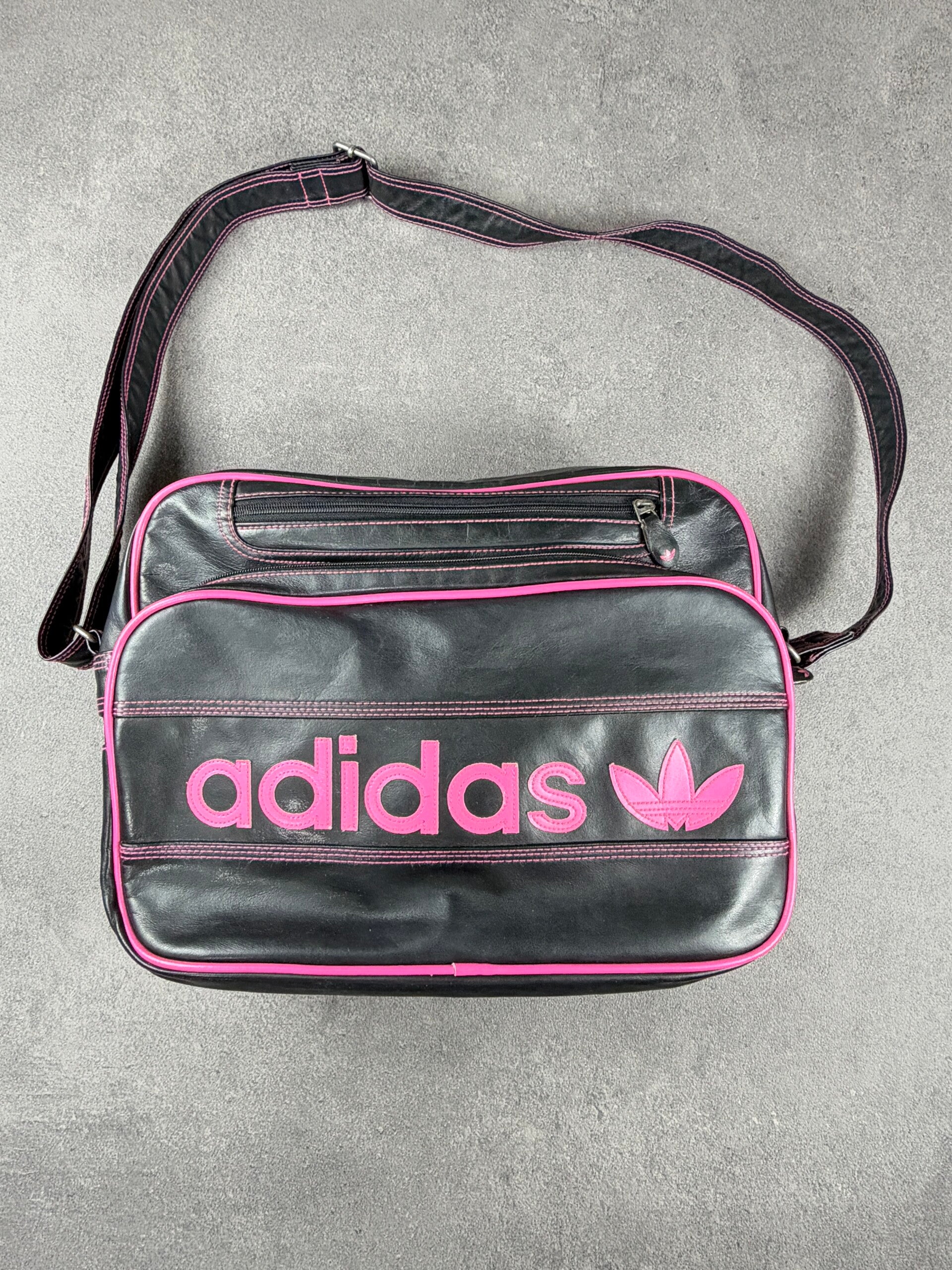 Adidas Originals Airliner Messenger Bag – Schwarz / Pink – 2009