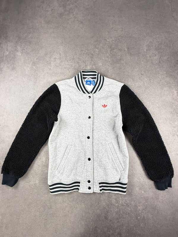 Adidas Originals NBA Chicago Bulls Varsity Jacket – Grau / Schwarz / Rot – Gr. 36 – 2013