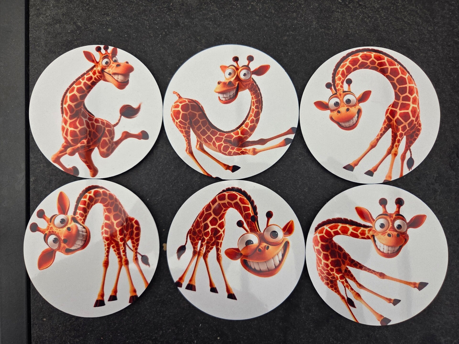 Set van 6 onderzetters - Vrolijke giraffen