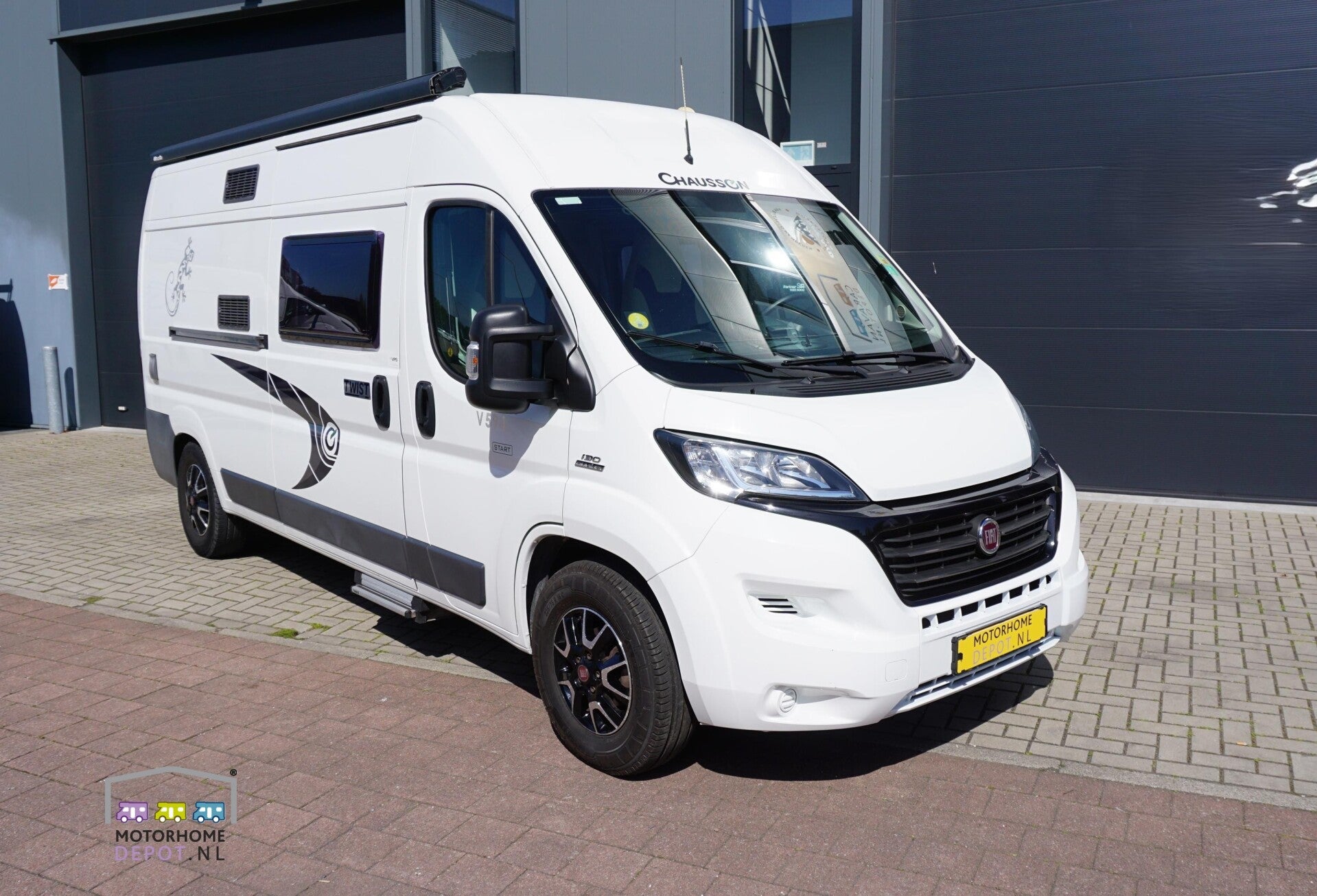 Chausson Twist Start V594 buscamper