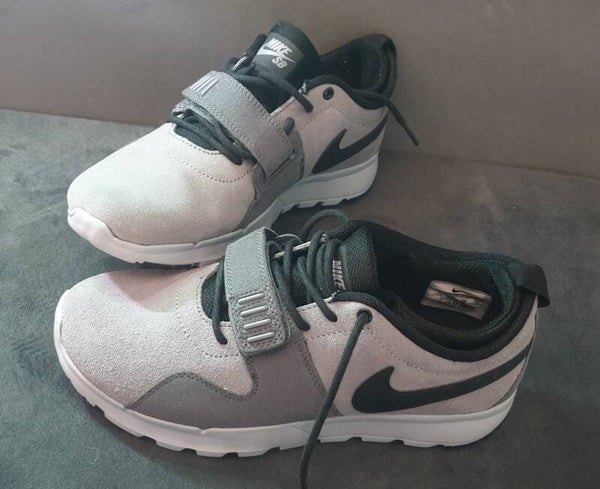 Nike sbt  Trainerdor cool Grey black dark grey wolf
