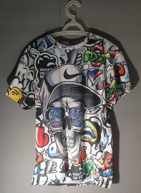 T SHIRT Design skalet
