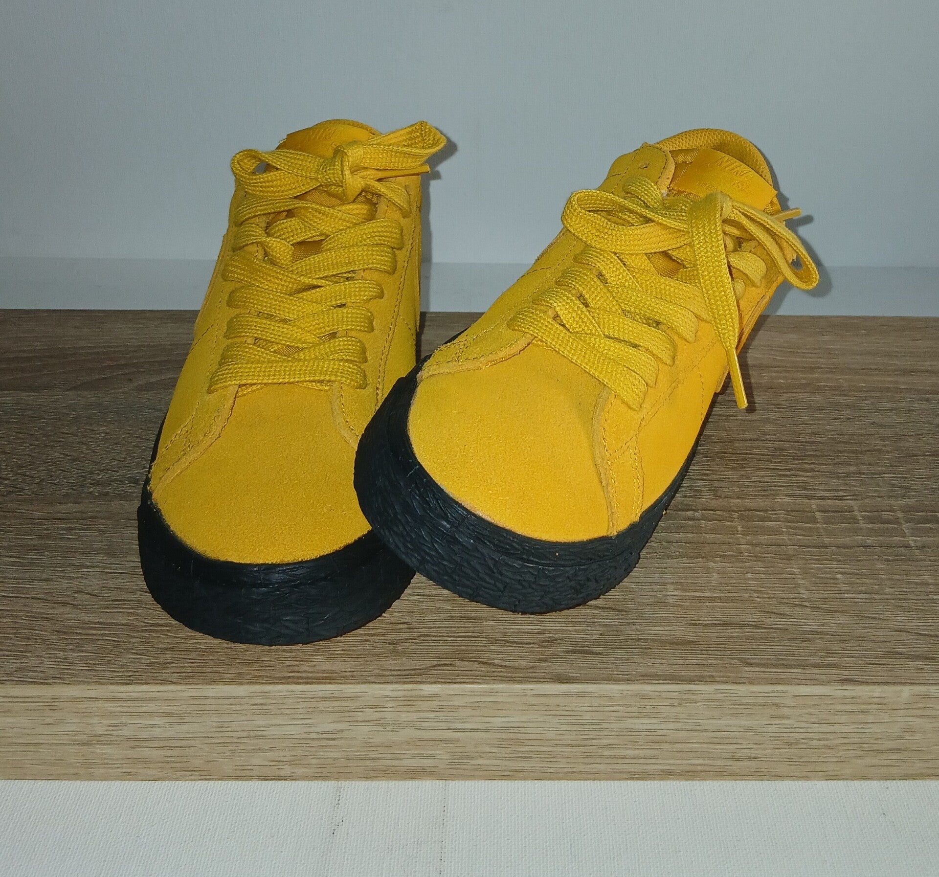 nike sb zoom  blazer low skate shoes oranje ochre/yellow ochre black