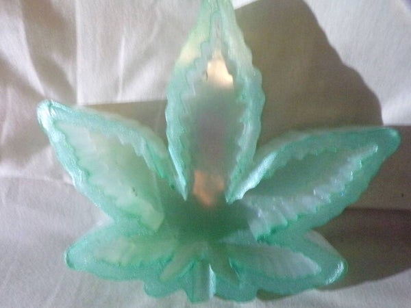 asbak in vorm van weedblad, groen