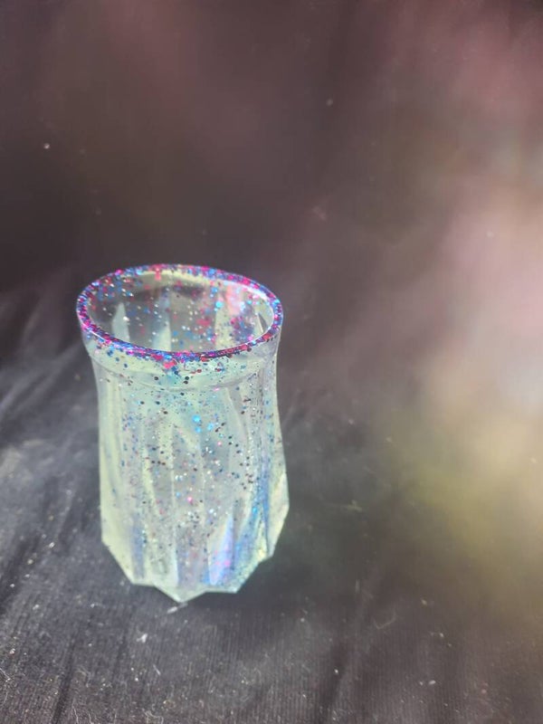 vaas met paarse glinsters '2'