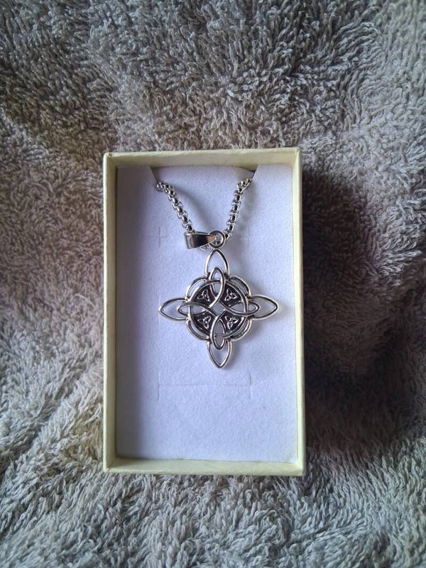 witch knot