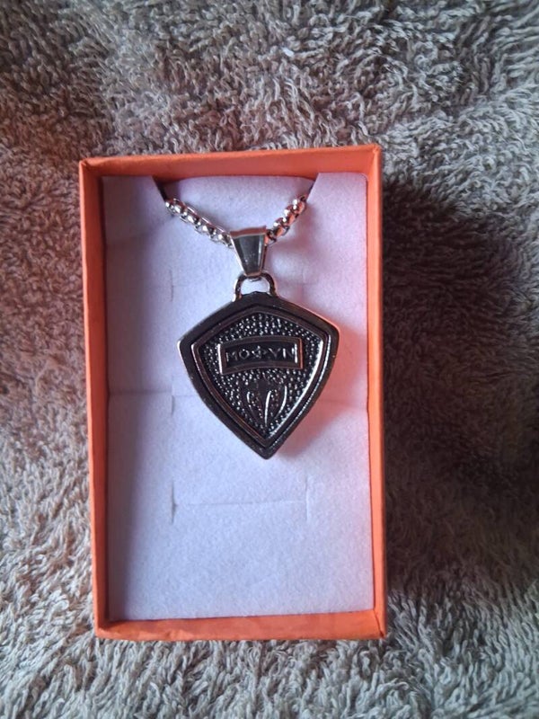 ketting schild met keltisch teken