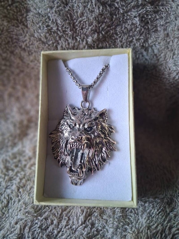 wolvenketting II