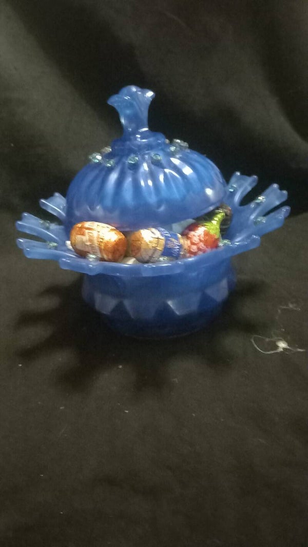 snoeppotje blauw met lichtblauwe diamantjes