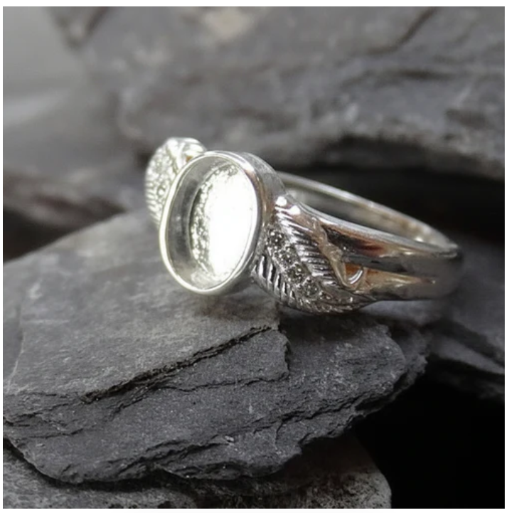Solid silver Feather ring with cz