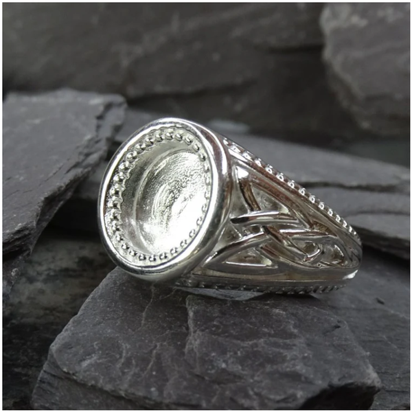 Heavy Gents Silver 925 Ring with patterned Sides