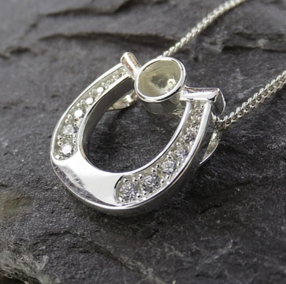 Silver Horse Pendant With CZ To fit 4mm