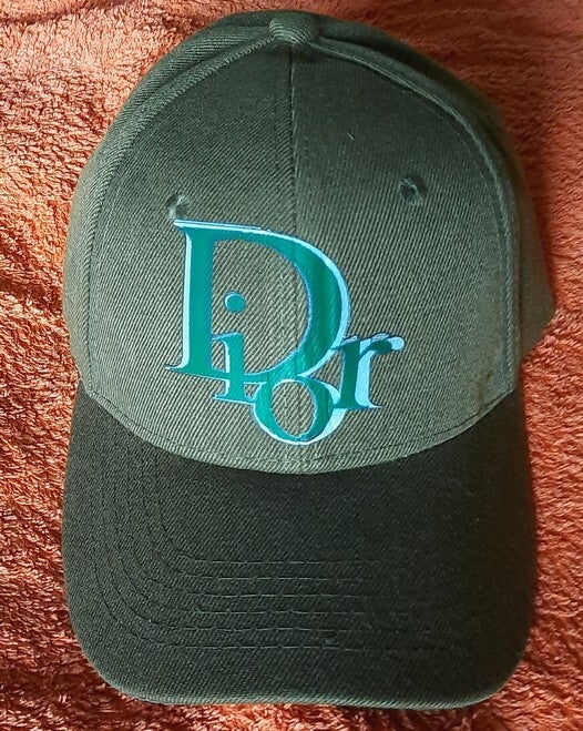 Czapka z daszkiem (W14)