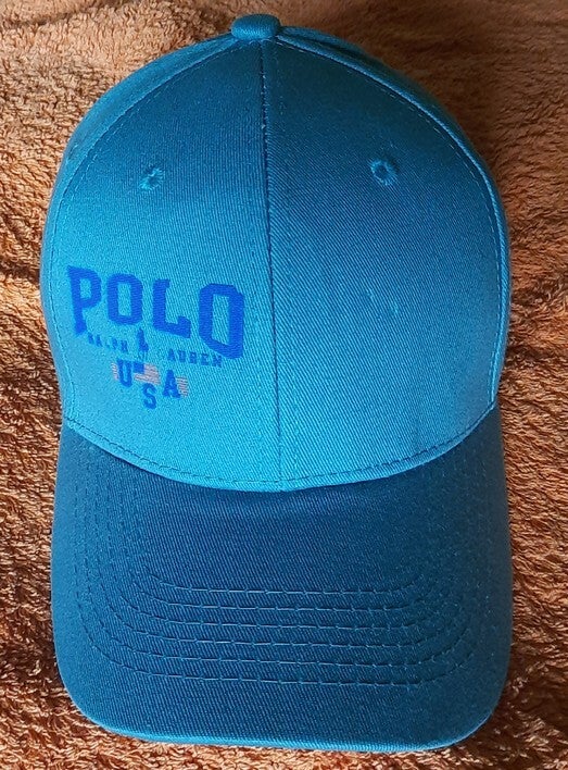 Czapka z daszkiem (W8)