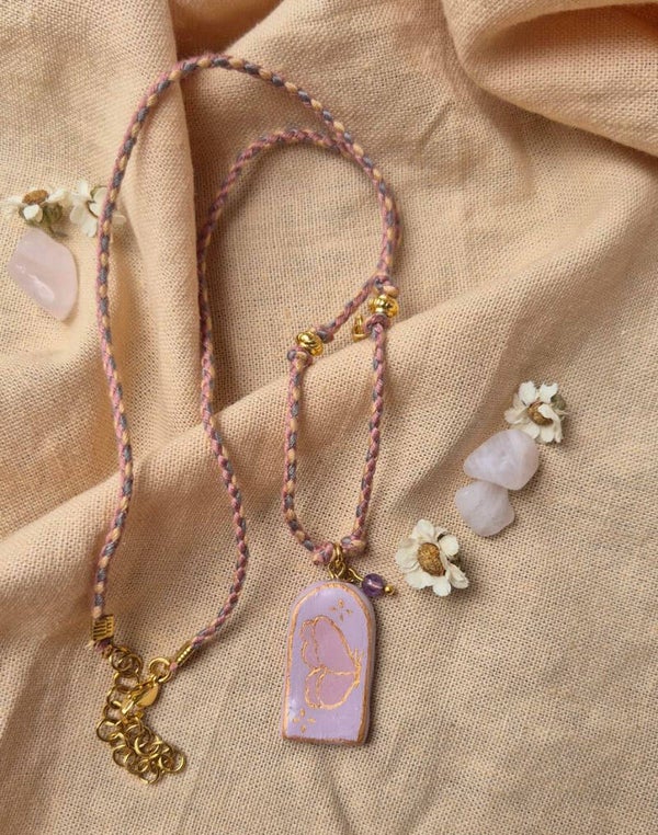 Ketting met handgemaakte keramiek bedel- Butterfly pink