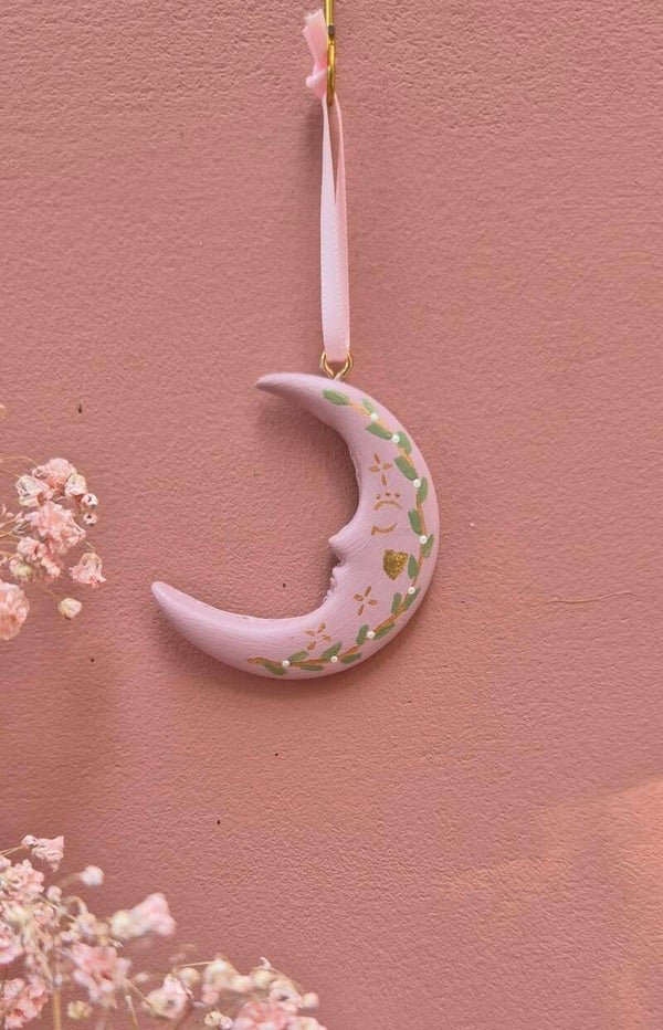 Moon heartface
