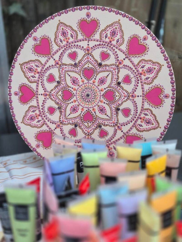 Workshop Magical Mandala (dotpainting) zondag 26 april  2026 13.00-16.00 uur