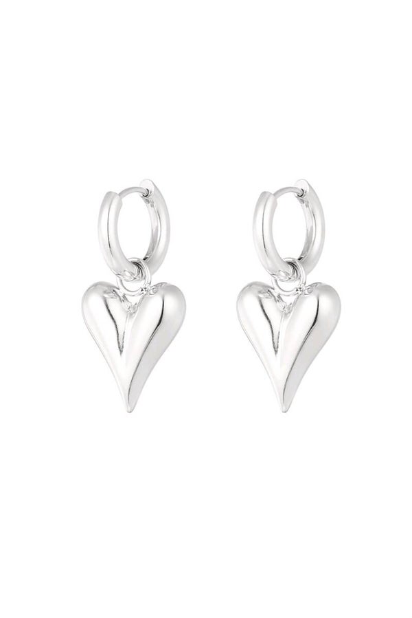Earrings with heart pendants medium - Zilver