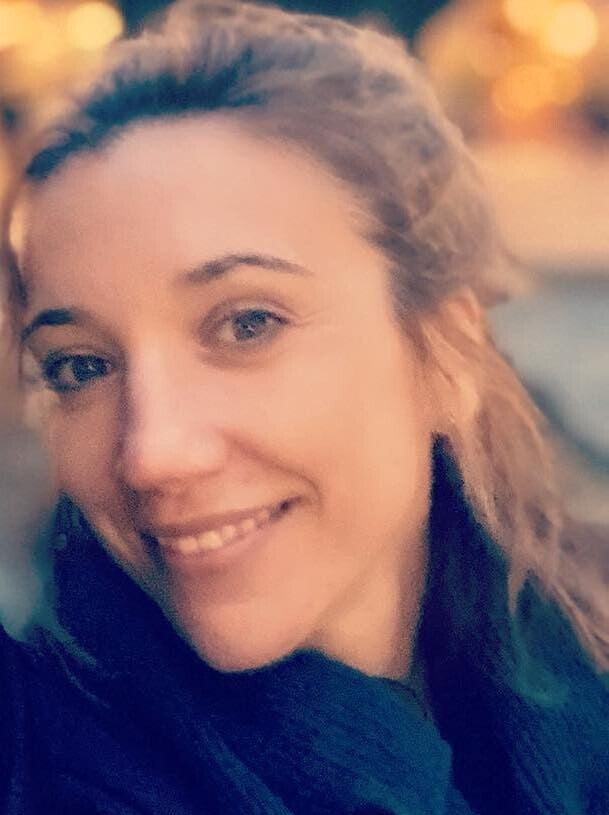 Soy Noelia Requejo Zoli,  de profesión medica, estudie la carrera facultad de Medicina de la Universidad de Buenos Aires , Argentina, posteriormente me especialice en Pediatría, con formación universitaria en el Hospital de Niños Ricardo Gutiérrez. En Bar