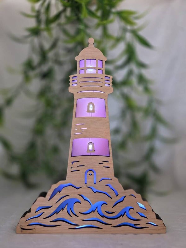 Leuchtturm-Lampe aus Holz