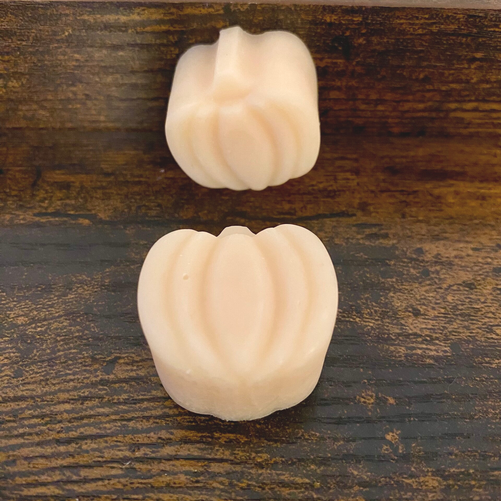 Fondant artisanal à la cire d'Olive à la fraise, 28gr