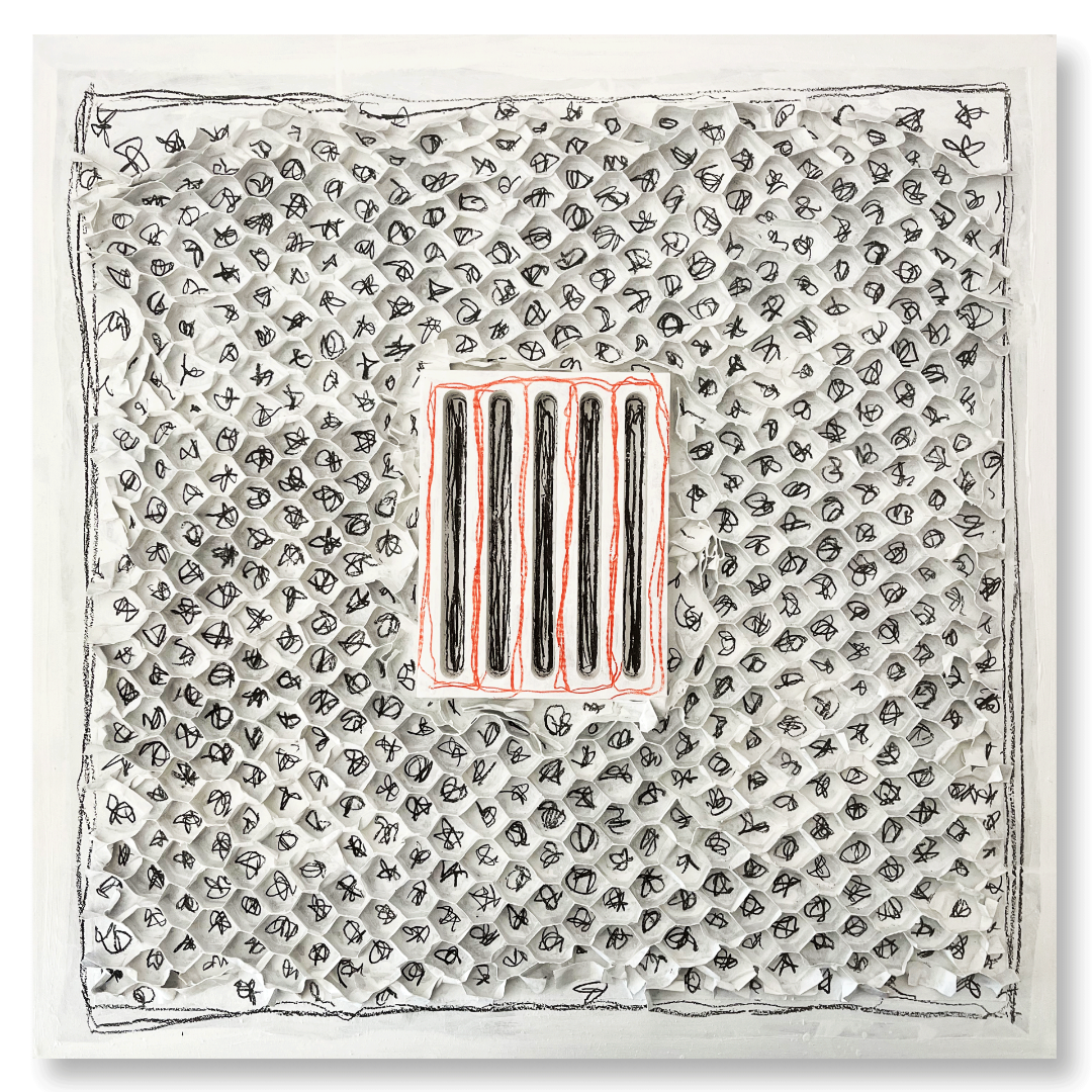 Kunstwerk gemaakt door Antwan Hoedemakers. Een werk in wit tinten met daarop zwarte krabbels. Deze krabbels bevinden zich in een soort honingraat structuur. Het is een levendig geheel door het dynamisch "handschrift" van de krabbels