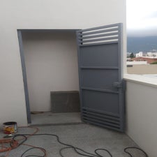7cbaf533-e6de-4202-9368-491e6b5f4890-standard.jpg