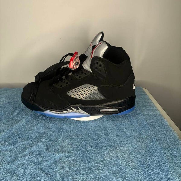 Black Basketball Sneaker, Men's Size 10