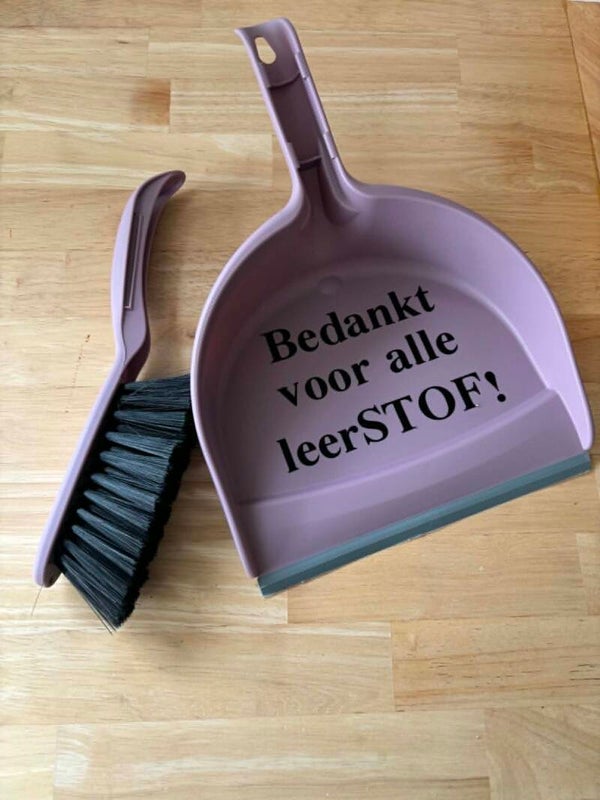 Stoffer met blik: Bedankt voor alle leerSTOF!