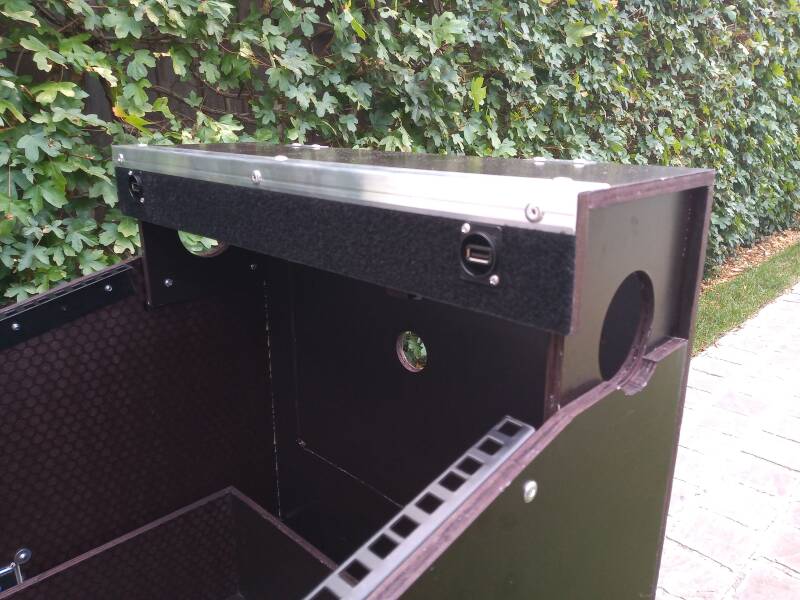 flightcase DJ installatie
