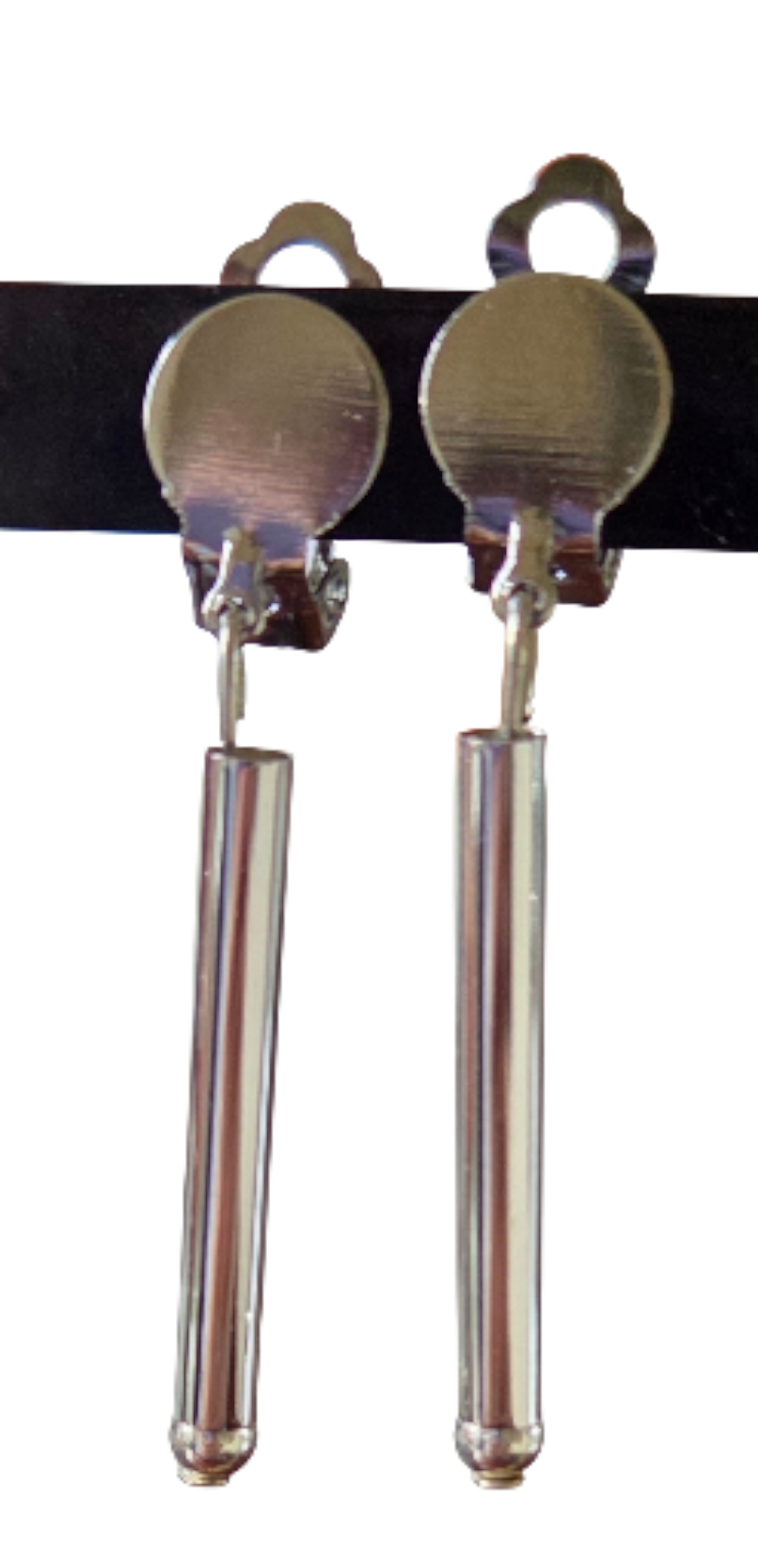 Buis clip oorbellen zilverkleur