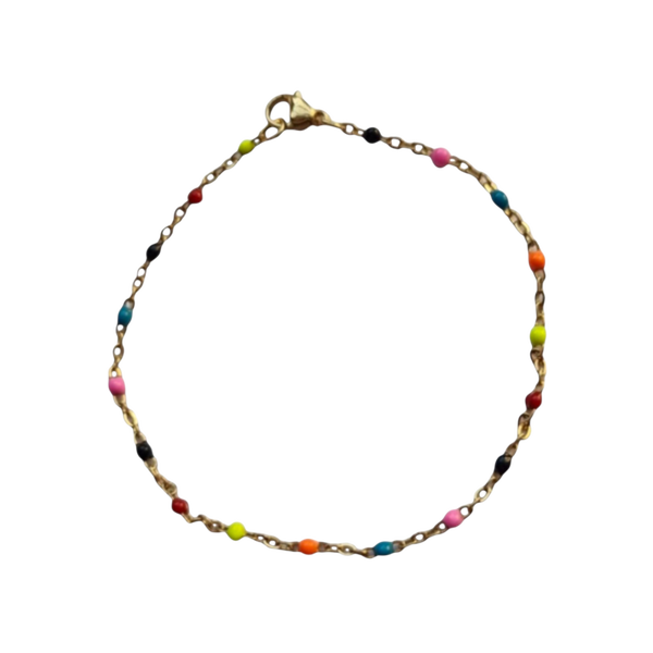 Fijn goudkleurig armbandje met kleine ronde kraaltjes