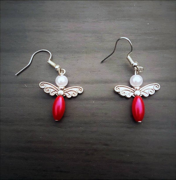 Oorbellen engel van parel ovaal rood