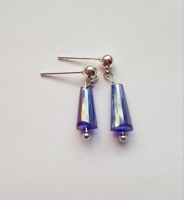 Zilveren oorknopjes met facethangers in diverse kleuren