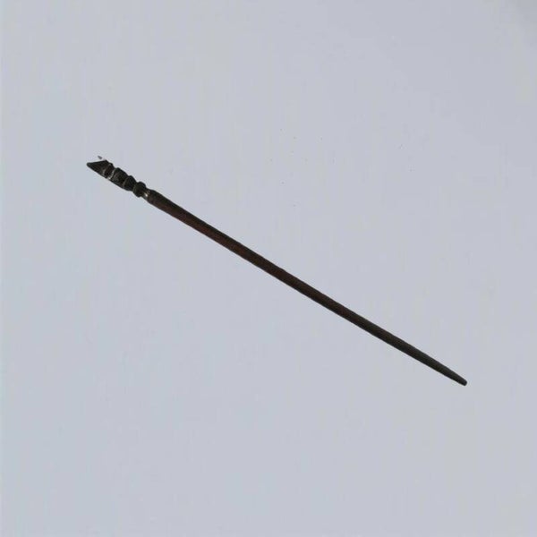 Toverstaf klein, gesneden met uil