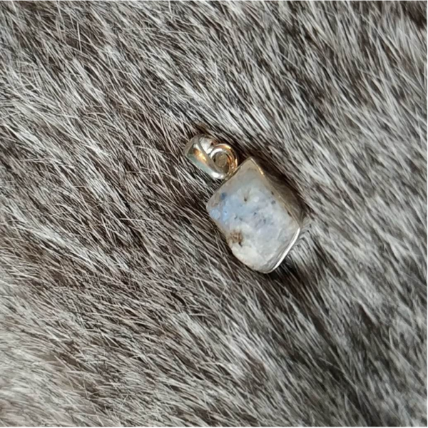 Zilver 925 hanger witte labradoriet of regenboogmaansteen