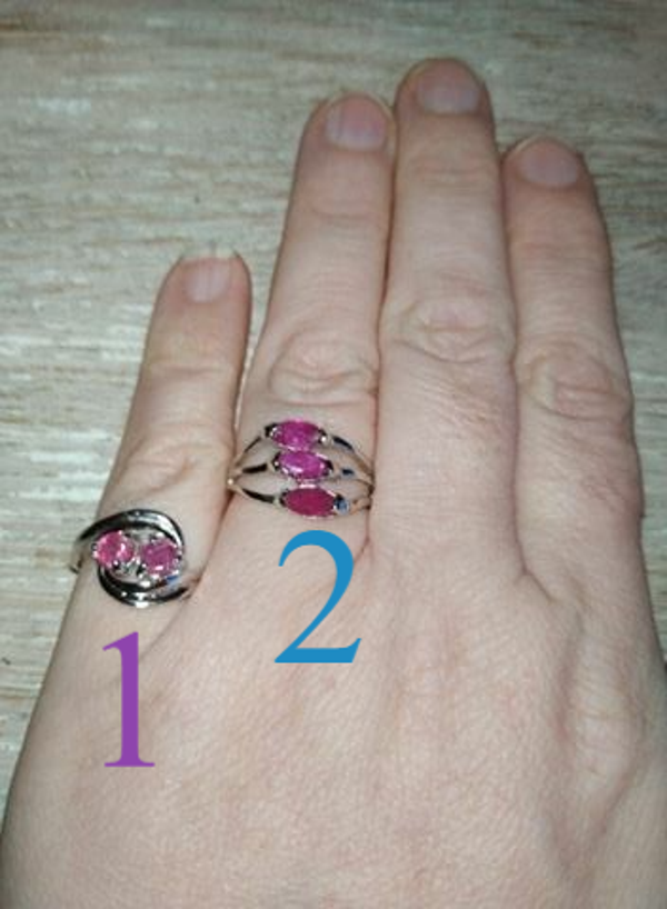 Zilveren ring met robijn