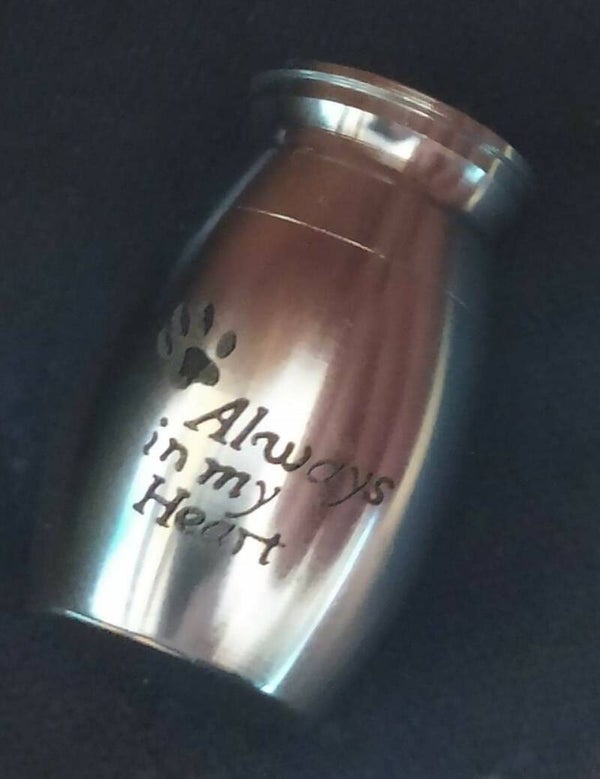 Mini urne in my heart
