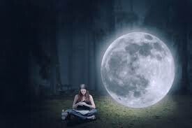 Heilige Maan Energie      (Sacred Moon Reiki) Inwijding