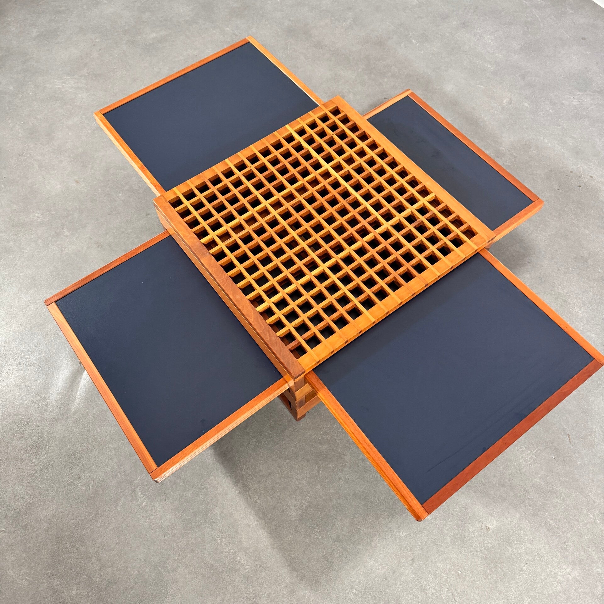 Bernard Vuarnesson coffee table for Bellato Italy 1980's.