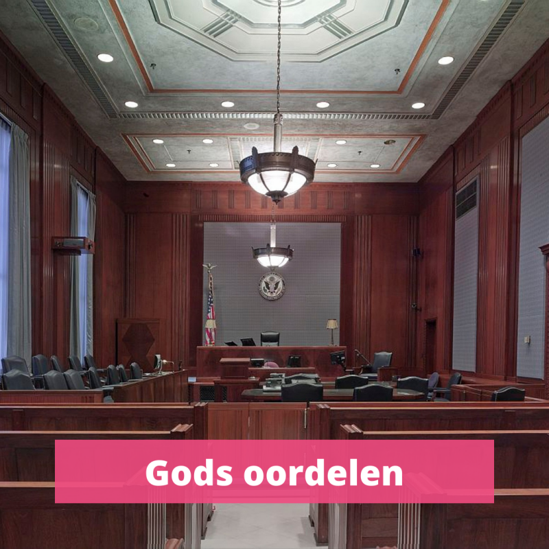 God is de rechter en zal oordelen tijdens de grote witte troon, de rechterstoel van Christus, het volkerenoordeel en Hij scheidt de schapen van de bokken.