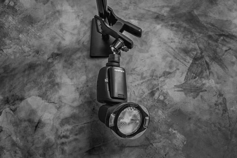 Flitsklem De ideale oplossing voor het bevestigen van je flitsers tijdens feesten