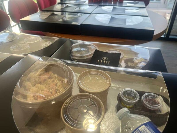 Plateaux repas froid