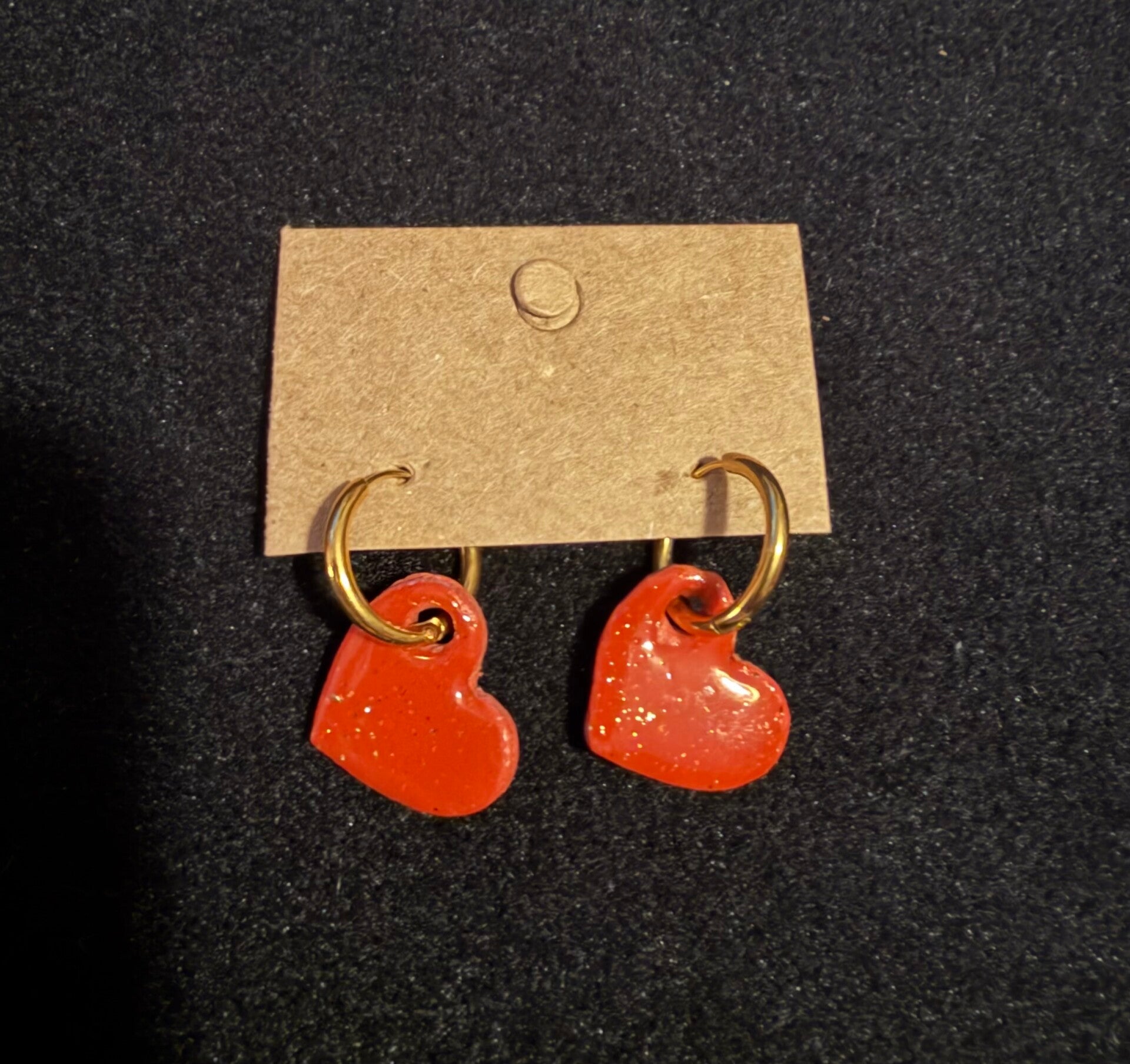 Modèles coeur marron orangé.