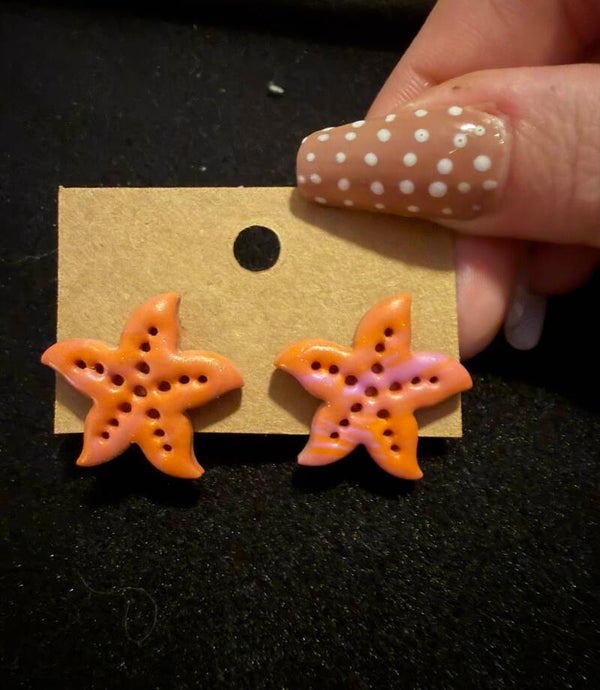 Modèles etoile de mer orange et rose.